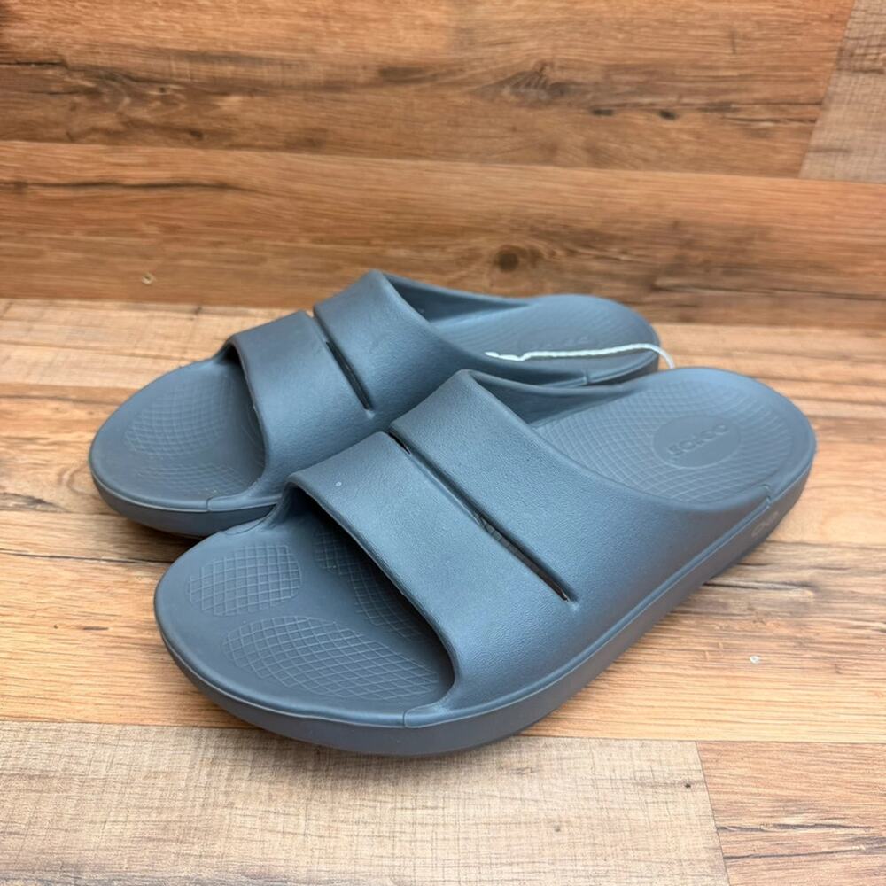 Oofos Slide Sandal size M9 W11 gray Slide Sandals